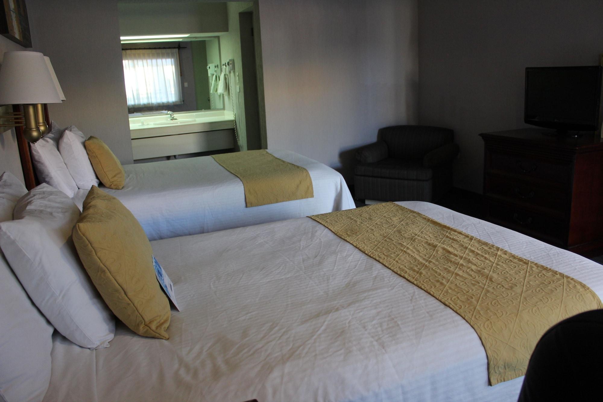 Quality Inn פיידראס נגראס מראה חיצוני תמונה