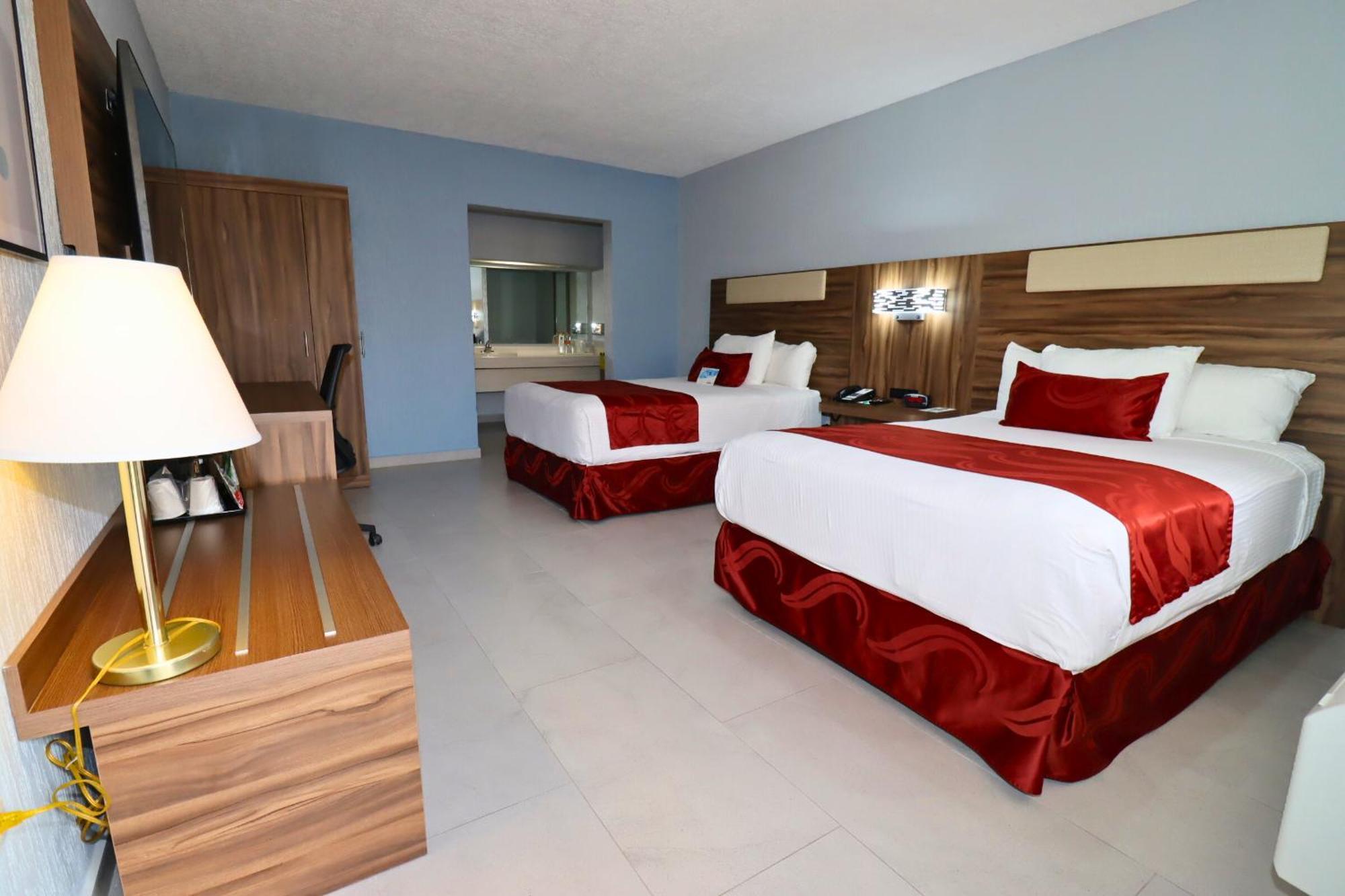 Quality Inn פיידראס נגראס מראה חיצוני תמונה